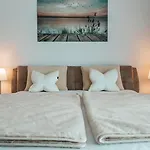 아파트 Chill&lake Sunset 205-304